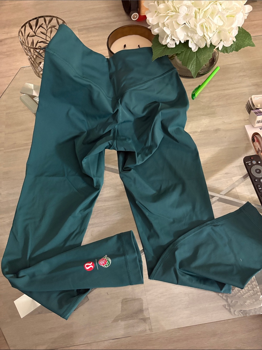 Lululemon Align Teal Active Leggings with Small Rose Logo size 8